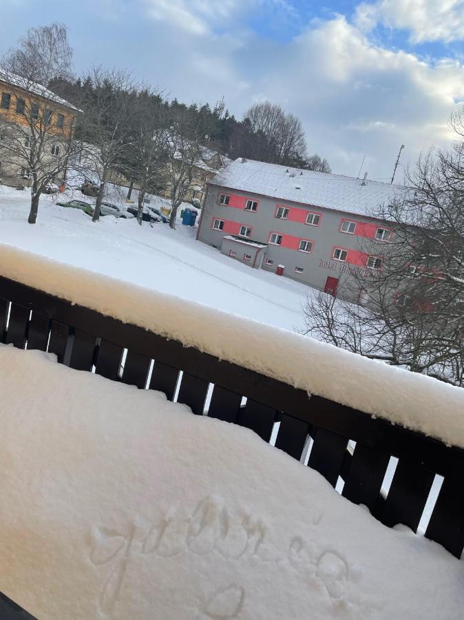 Apartman Galerie - Lipno Nad Vltavou Buitenkant foto